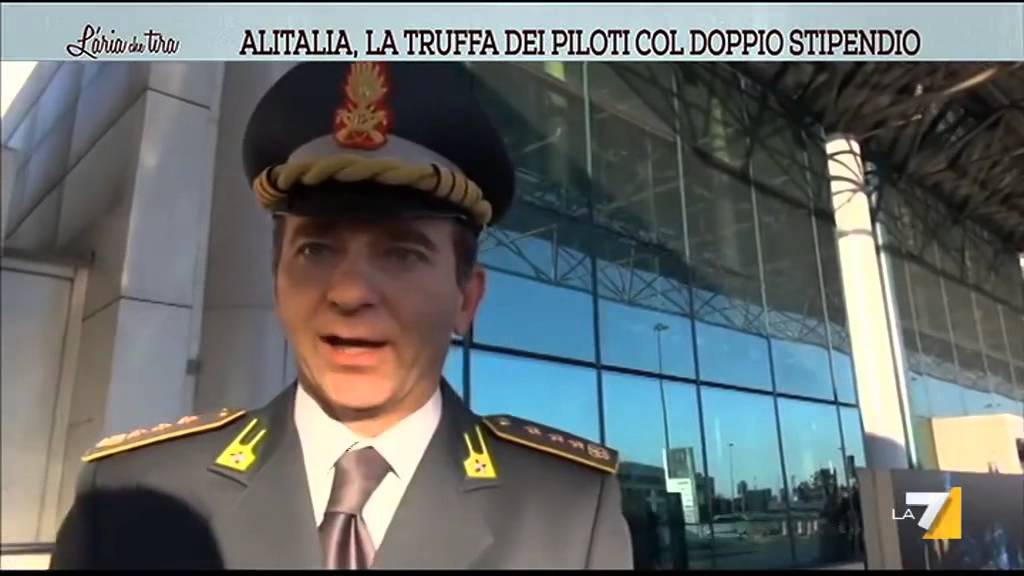 Alitalia, la truffa dei piloti col doppio stipendio