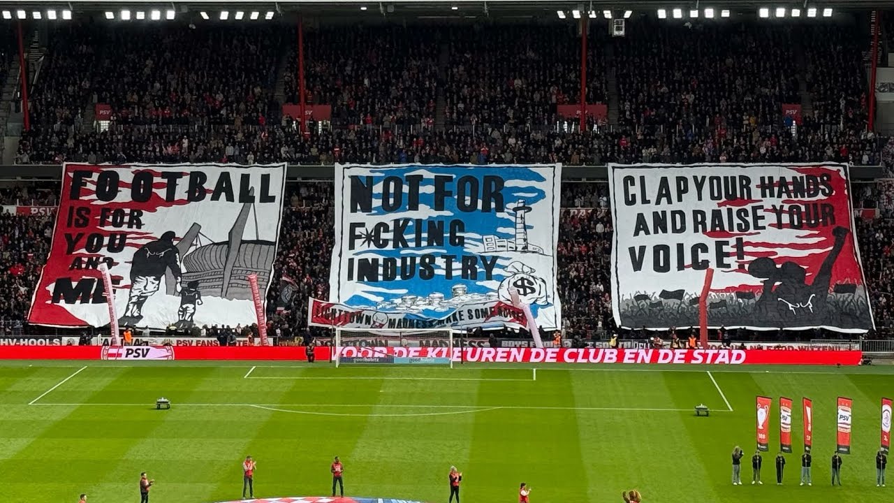 Sfeeractie Lighttown Madness - Football is for you and me! Voorafgaand PSV-Ajax : 30/03/2025