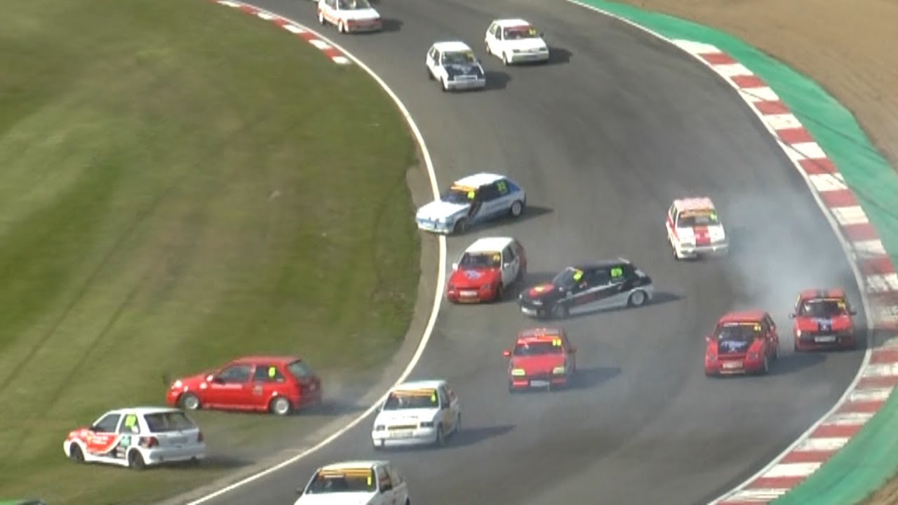 750 Motor Club - Crash and Action - Brands Hatch 2019