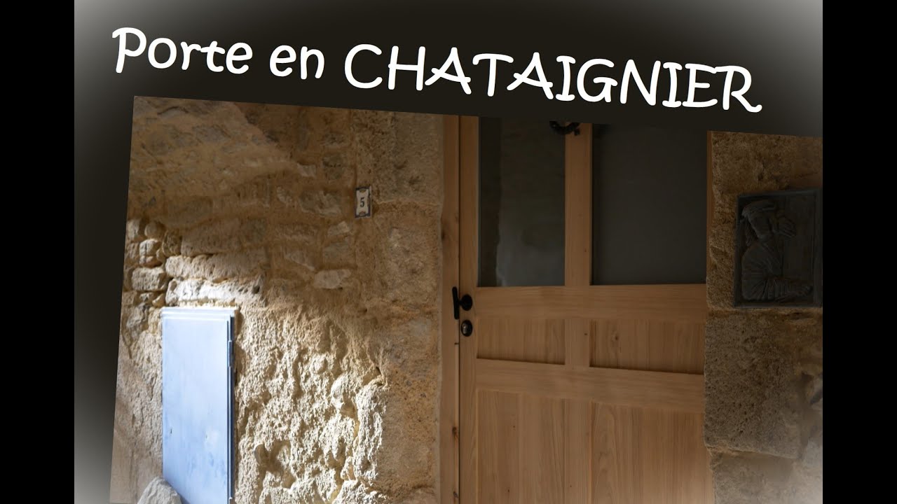 Une porte vitrée en CHATAIGNIER
