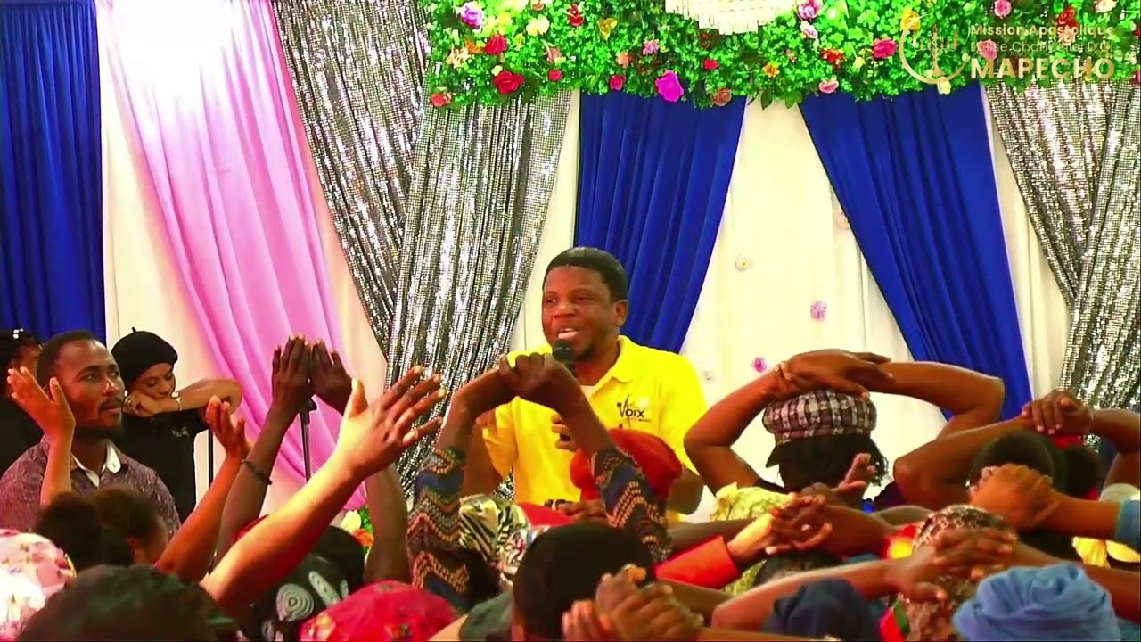 #Ouvè kèw dèyè ekran resevwa BB paw la, pandan vag la ap pase.