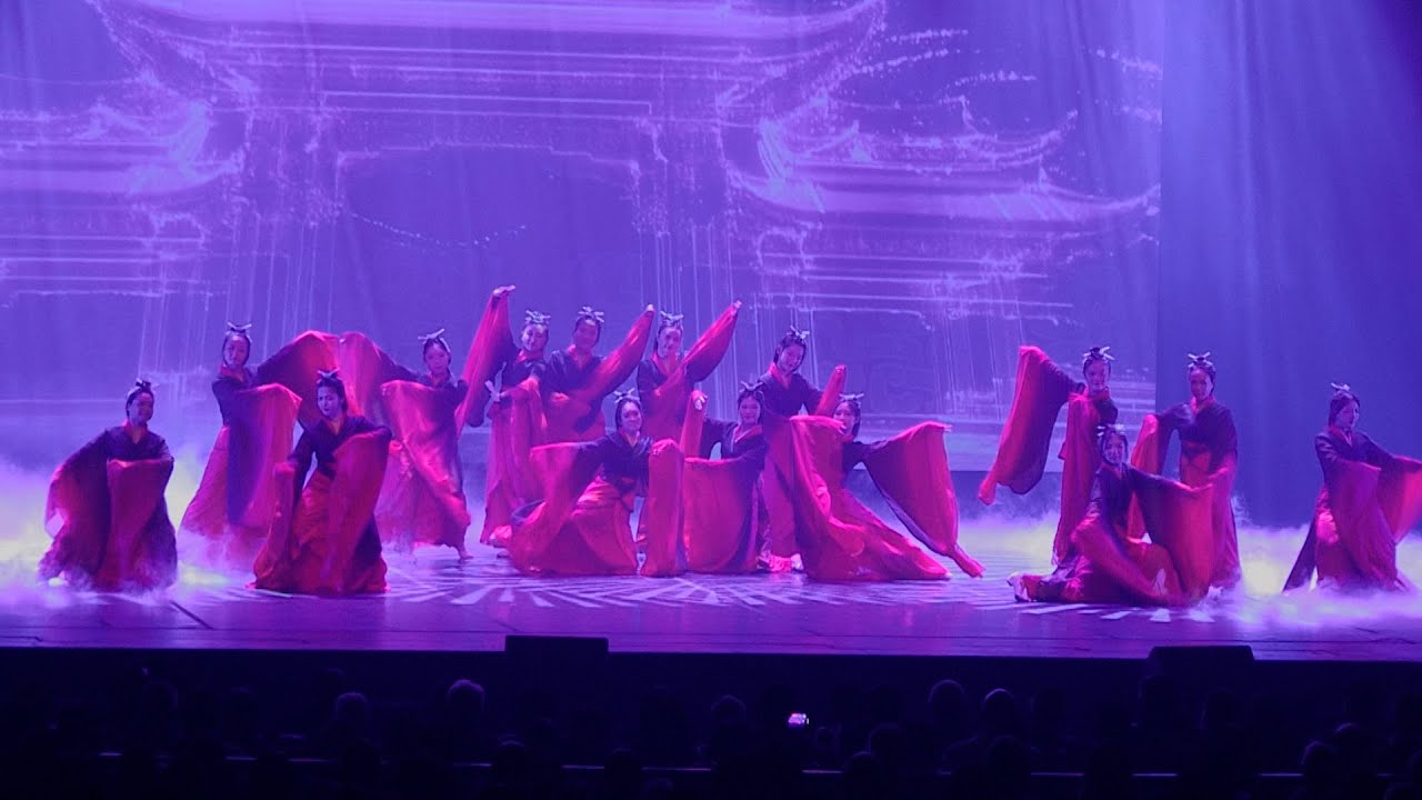 La demoiselle gracieuse   Phoenix Troupe Hua Yun Chinese New Year 2025   20250201