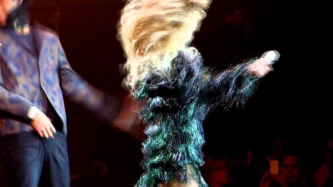 Why Don't You Love Me Beyonce Mrs  Carter Show 2014 London 06.03.14