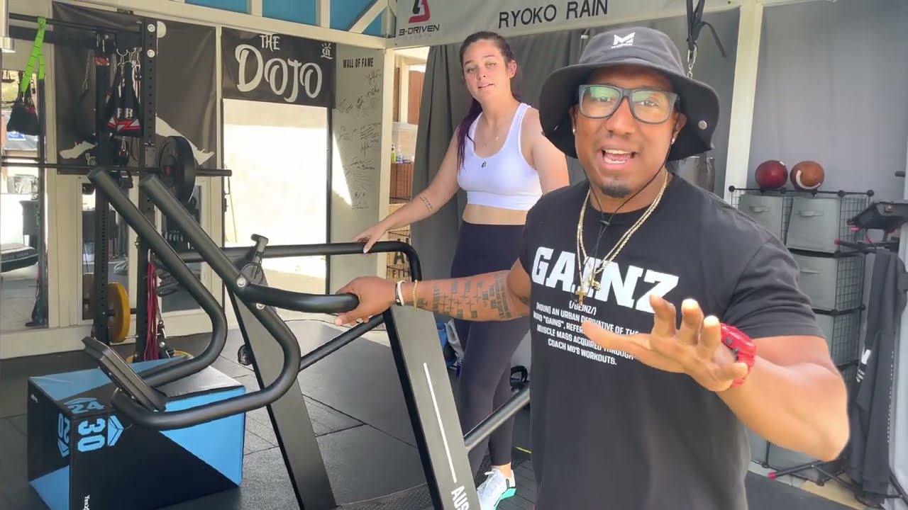 Curved Treadmill Review | 22 Questions with Aussie ft. Coach Mo Gainz - HIIT ‘EM UP