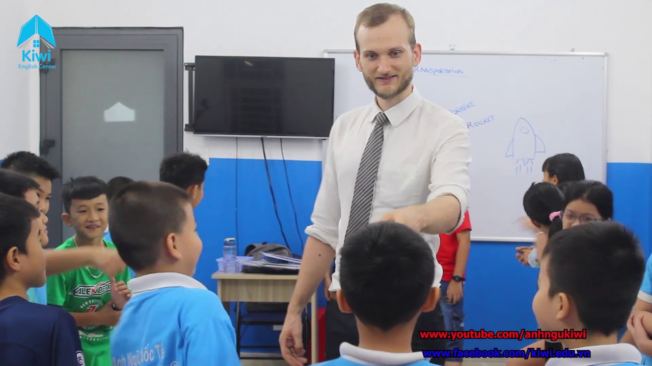 TIẾT HỌC TIẾNG ANH VỚI GIÁO VIÊN NGƯỜI NƯỚC NGOÀI TẠI KIWI ENGLISH CENTER  | ANH NGỮ KIWI