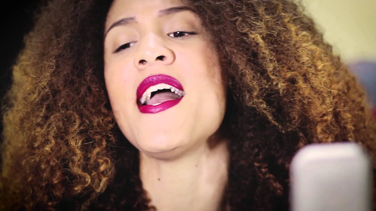 Em teus braços - Laura Souguellis - (Mikaélen Barbosa Cover)