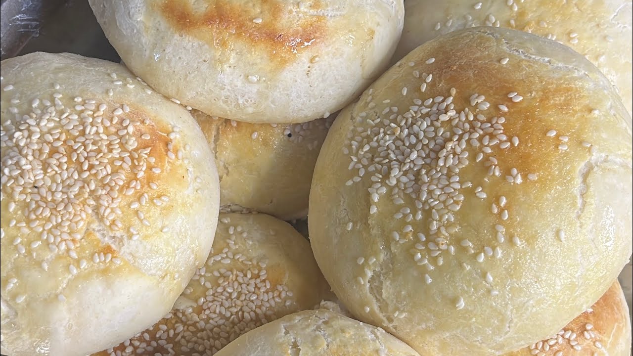 Homemade Chicken buns |delicious recipe| #viralvideo #foryourpage #chickenbuns #views 