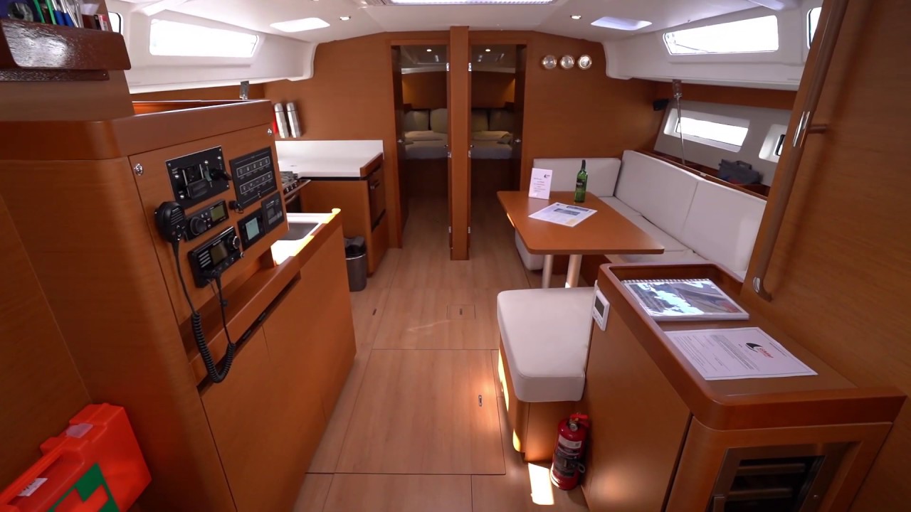 Jeanneau Sun Odyssey 490 (Red Marlin) inside - Yacht Charter T&uuml;rkei
