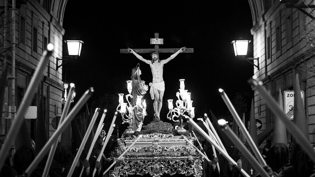 Guia para Fotografiar las Procesiones de Semana Santa 2025
