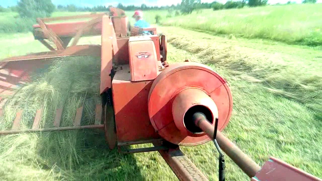 La balotat cu presa Massey Ferguson 20-8