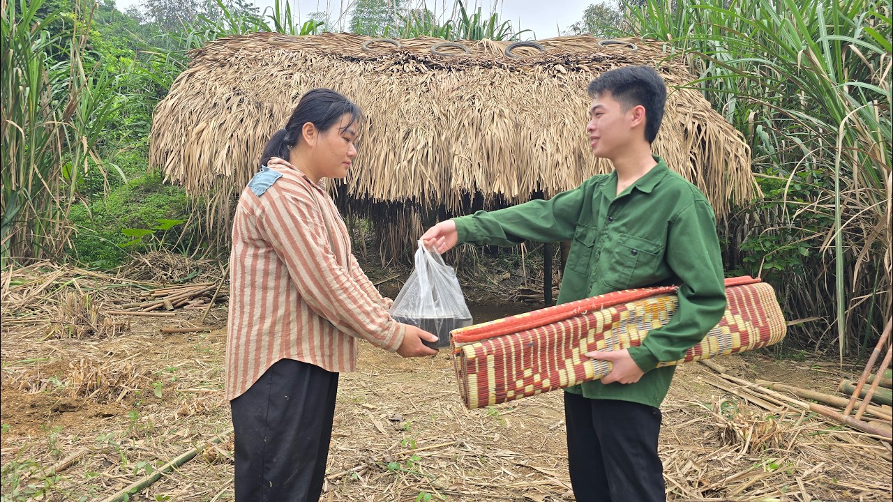 The kind young man helped the homeless girl start a new life from scratch.