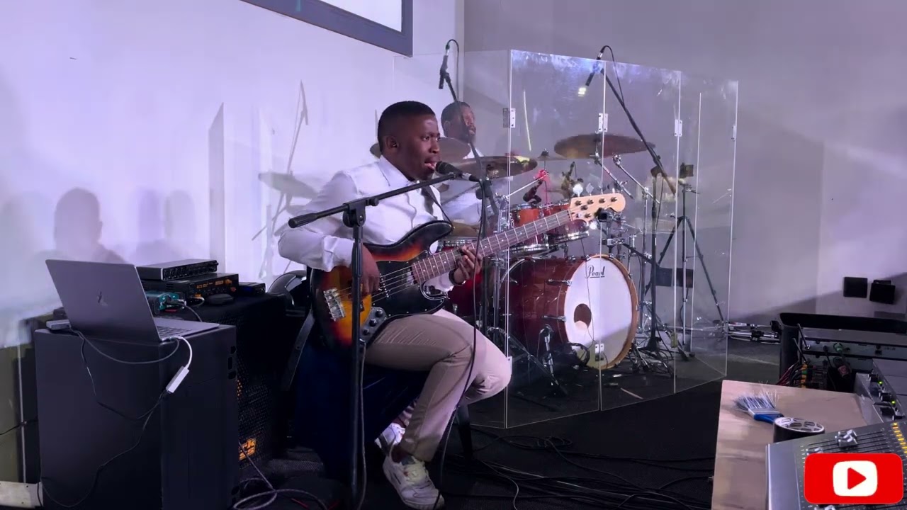 He's doing a New Thing at Church Sunday Service