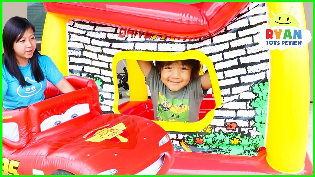 Ryan Pretend Play Drive Thru and Food Truck delivery!