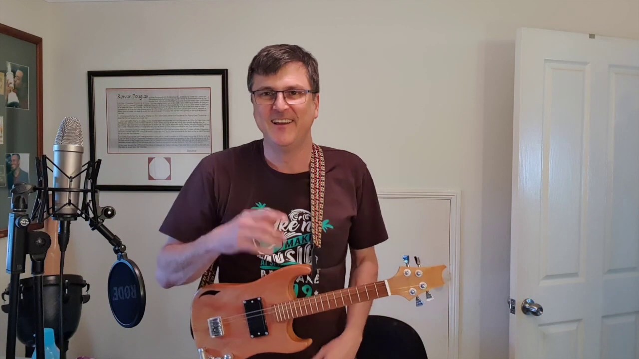Review - Honnimusic.com - Custom Tenor uke