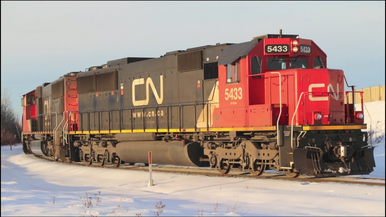 Ex-Oakway SD60 Leader - CN 5433 - Grain Drag