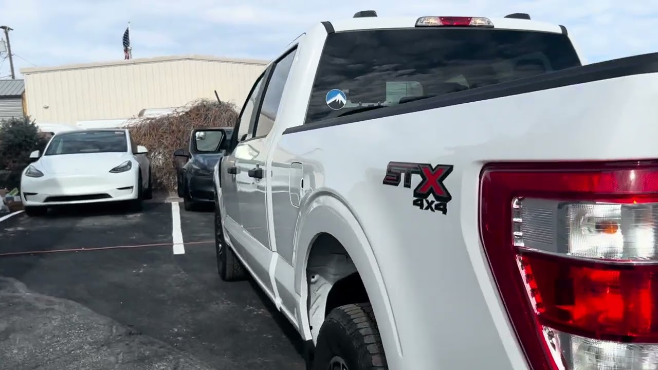 2023 Ford F-150 STX