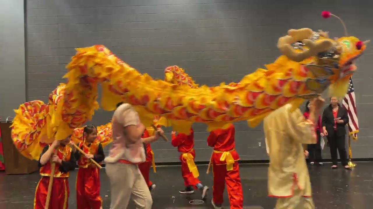 00c dragon dance 1
