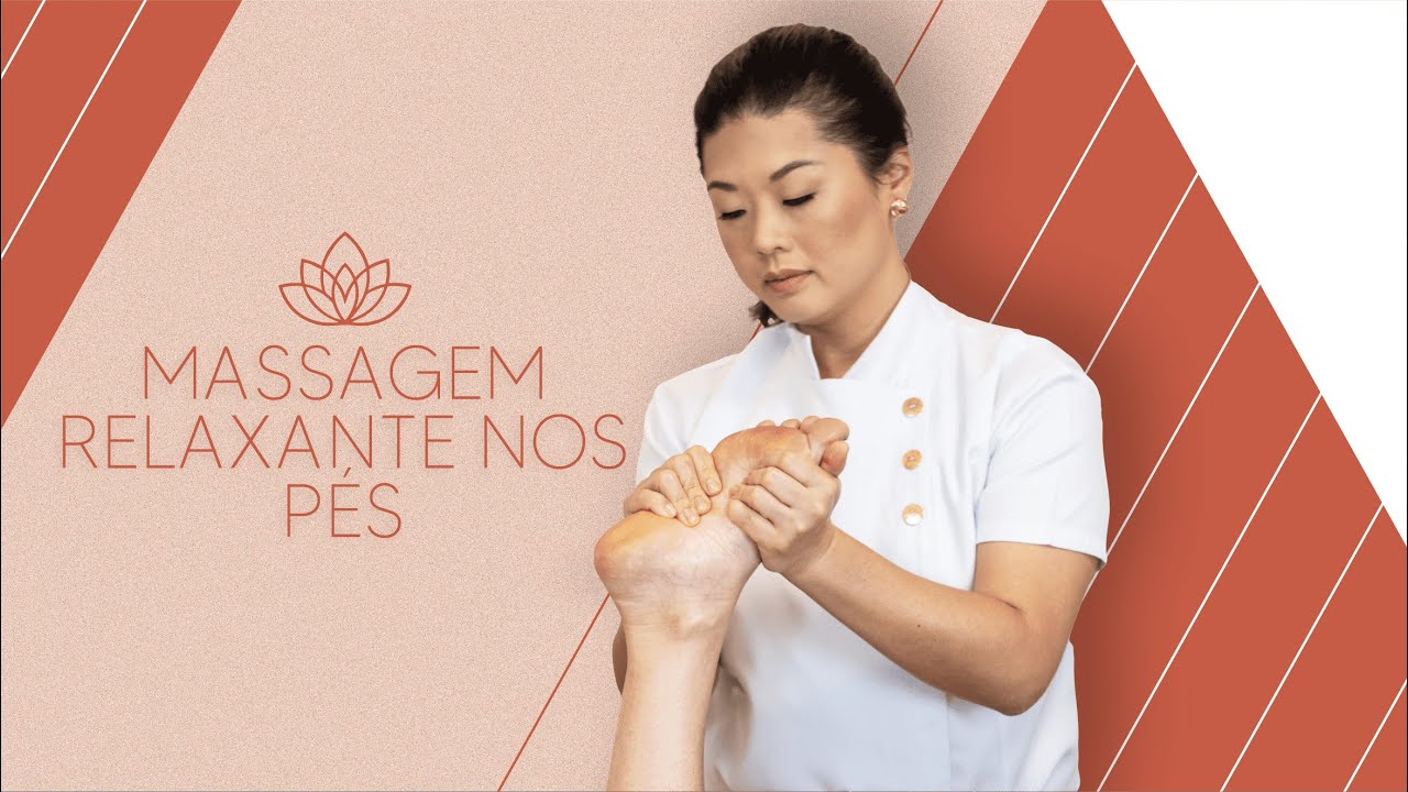 Manobras de massagem nos pés