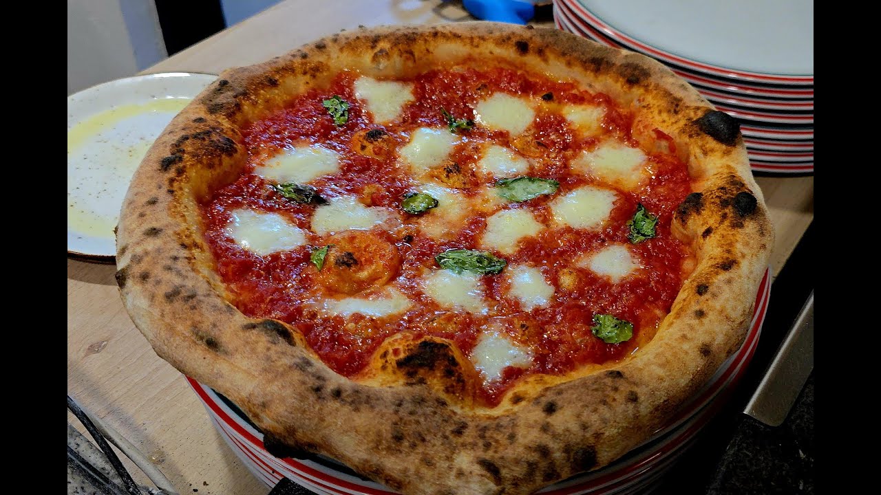 Nápolyi Pizzéria Látogatás 2. Rész Bufalina D.O.P pizza/Zuppa Inglese Bonita Bisztró Szépvölgyi út