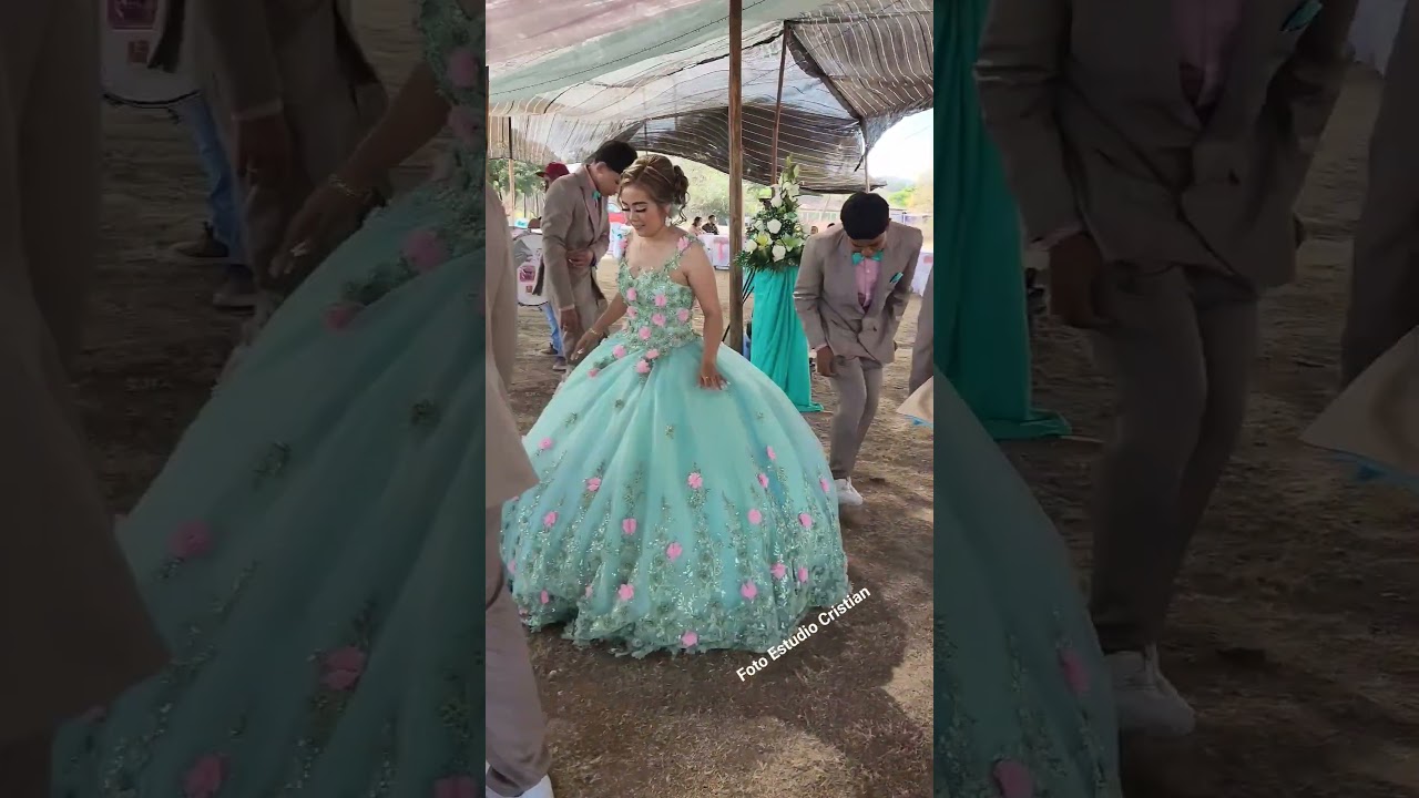 👌👌Pero Que Hermoso Vestido Lucio Esta Hermosa Xv A&ntilde;era👌👌#baile #musica #tutorial #viral