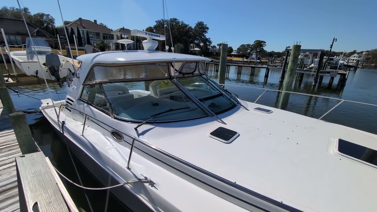 1999 Sea Ray 370 Express Cruiser For Sale by Destin Yacht Broker - Turn Key Condition