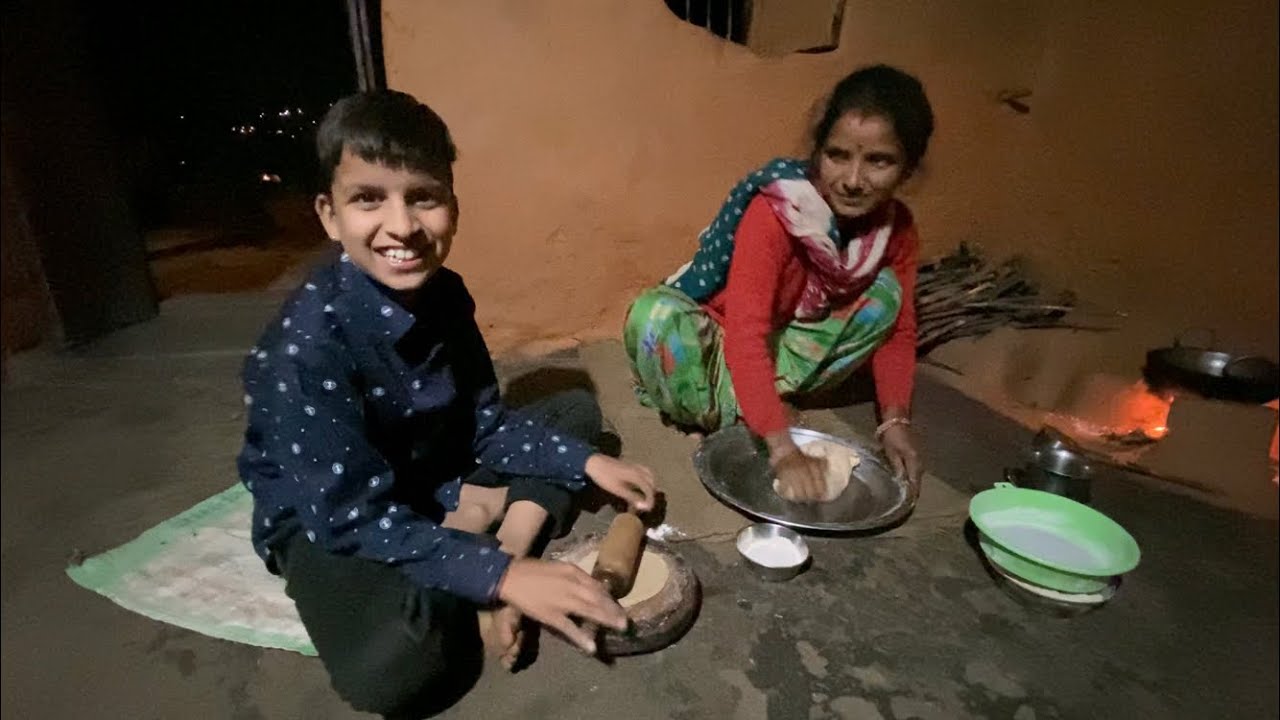 Piyush Making Roti 😂