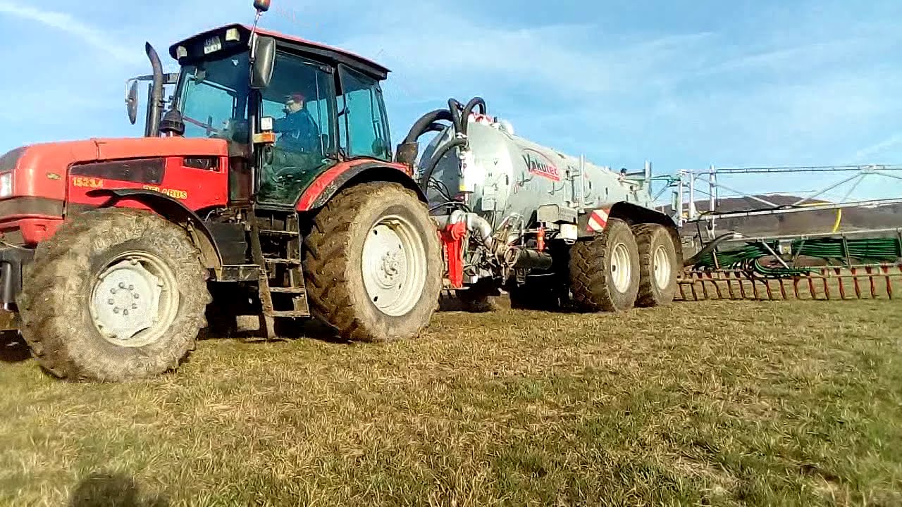 Belarus 1523.4 mit Vakutec Güllefass