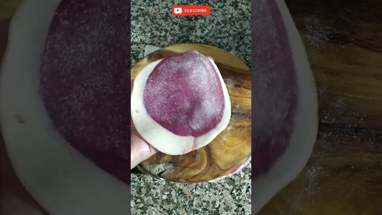 How to make two colour whole wheat puri #shorts #youtubeshorts #breakfastrecipe #shortvideo