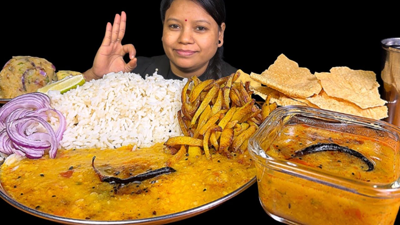 EATING DAL CHAWAL, ALOO BHARTA, ALOO BHUJIA & PAPAD | EATING SHOW | ASMR VEG FOOD MUKBANG