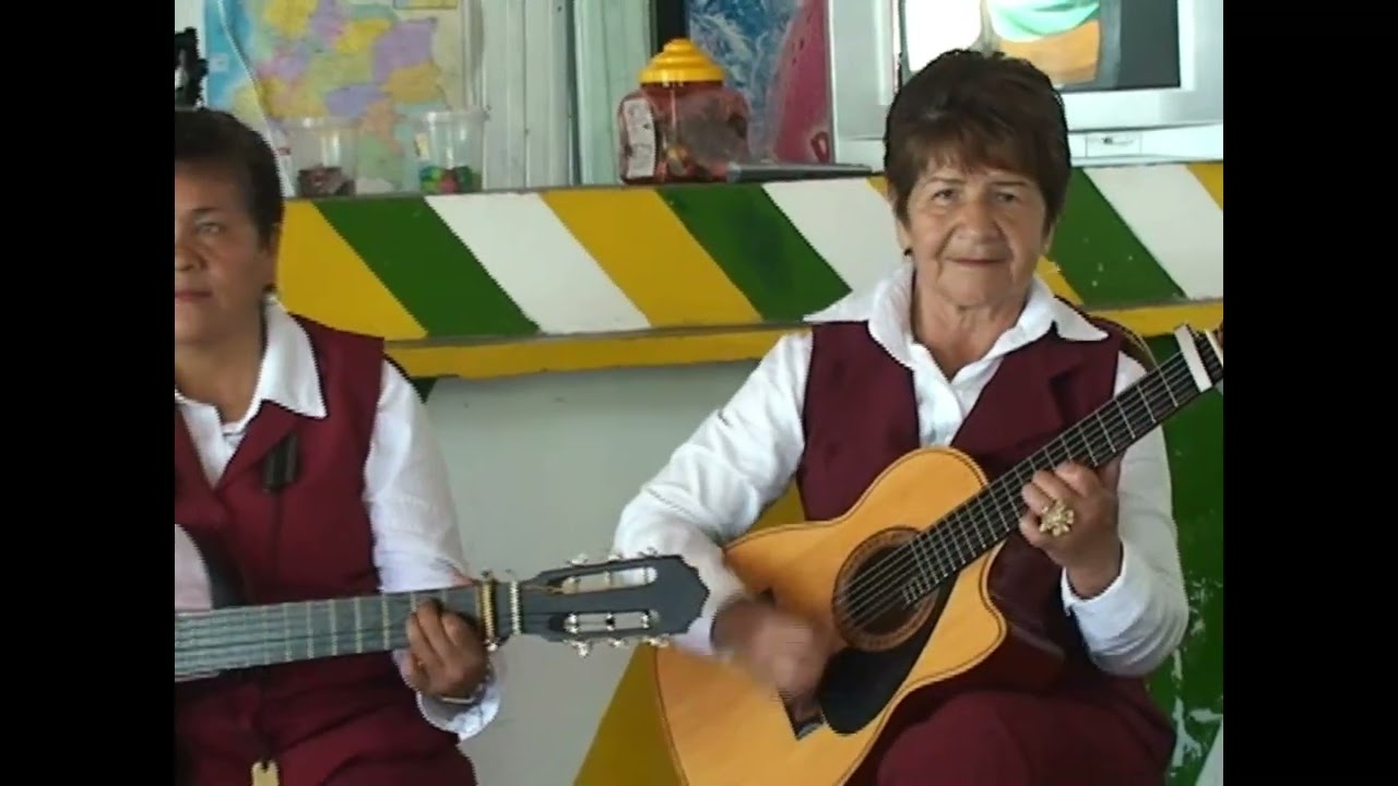 amar es una pena las violetas de Risaralda
