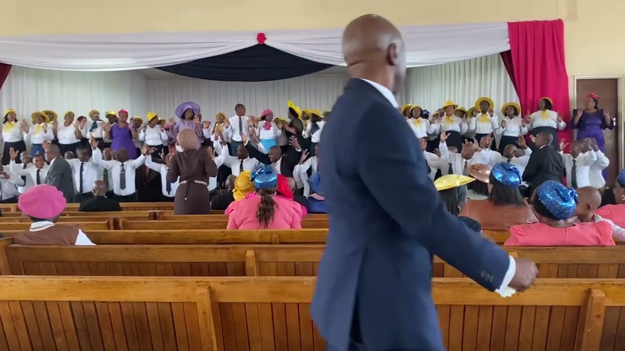 Nozizwe adult choir elder Mkona & Viki 💛🤍