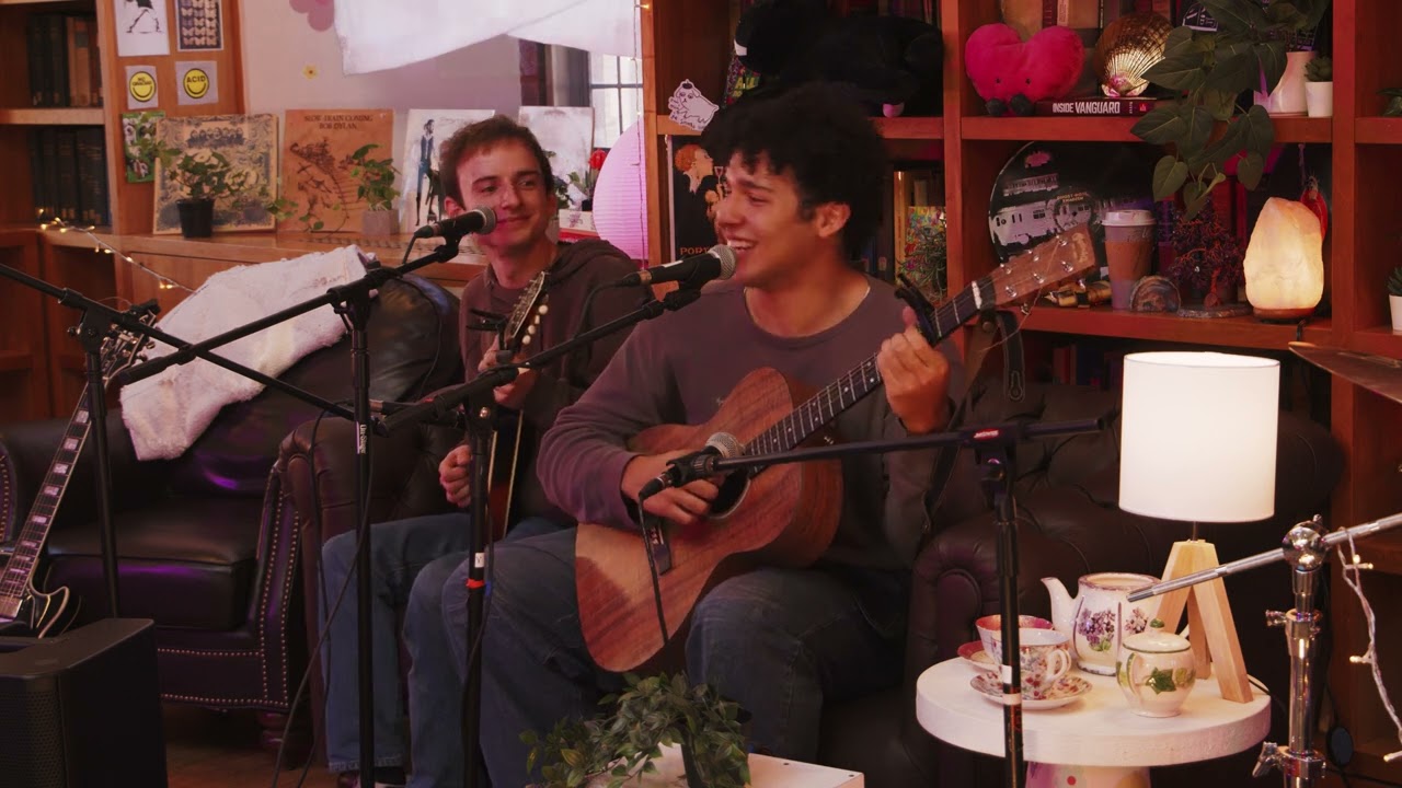 Tiny Dorms Concert  - Truth & Friends