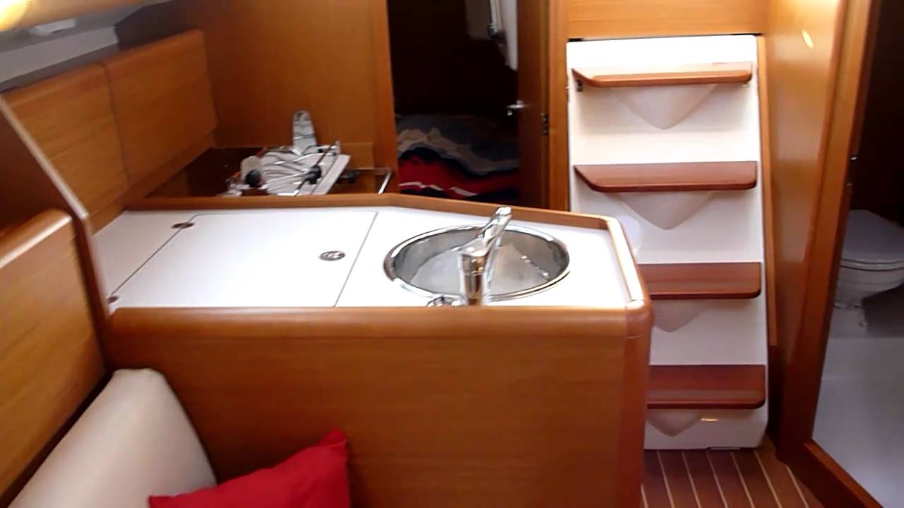 Sea Ventures - New Jeanneau SO 30i Interior