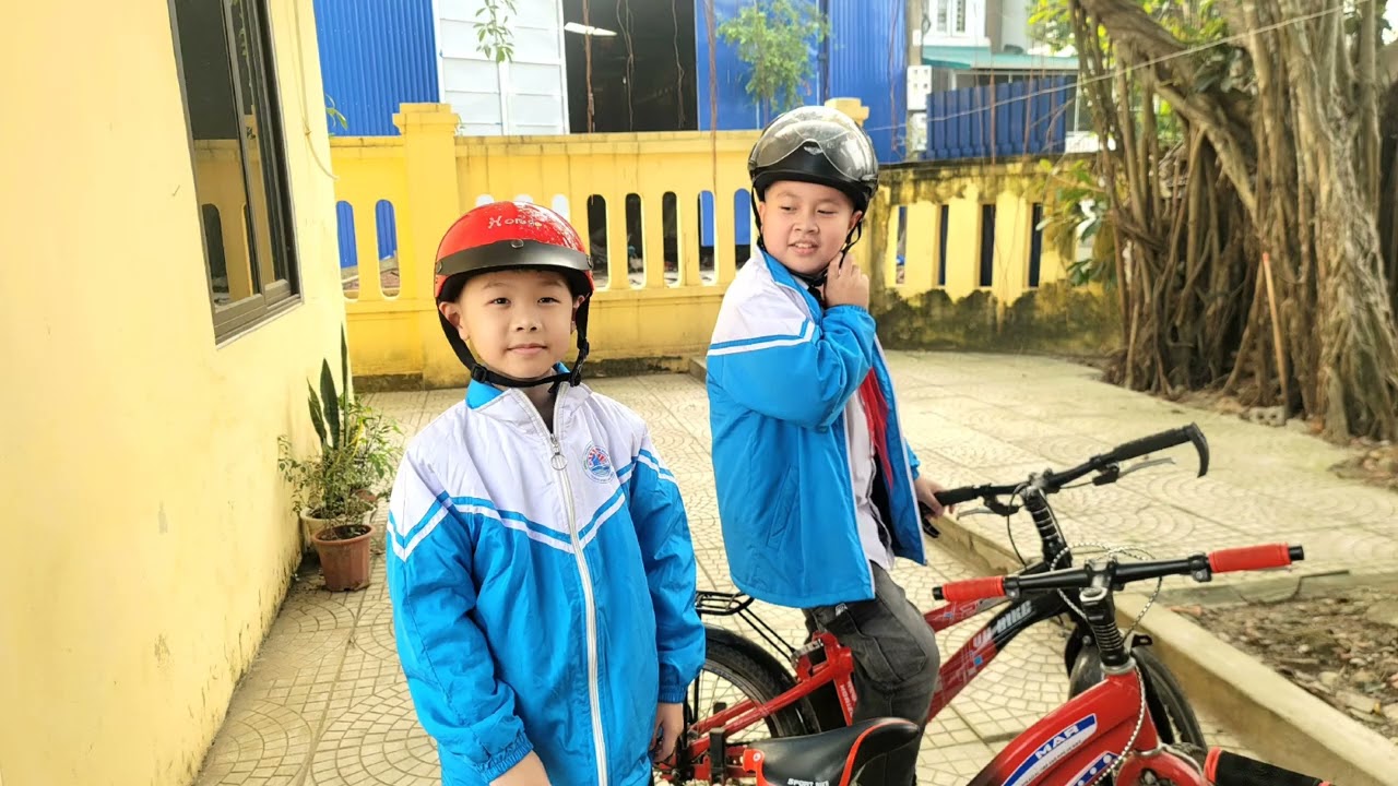 HỌC SINH NAM NGẠN VỚI AN TOÀN GIAO THÔNG