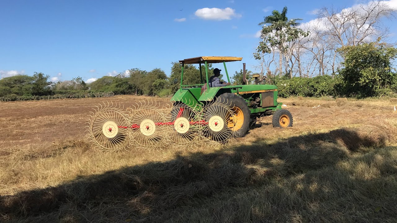 HENIFICADO | Utilizaci&oacute;n de Rastrillos en Tractor Para Empaque