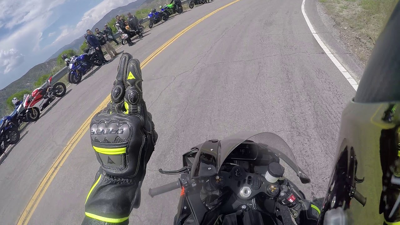 Canyon tour with R1 and MV Agusta F41000 (Turn down the volume, wind noise unbearable....SORRY!!!)