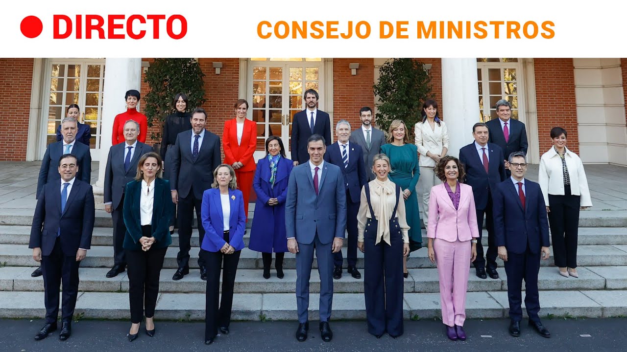 SÁNCHEZ: Los NUEVOS MINISTROS del GOBIERNO llegan a su PRIMER CONSEJO | RTVE Noticias