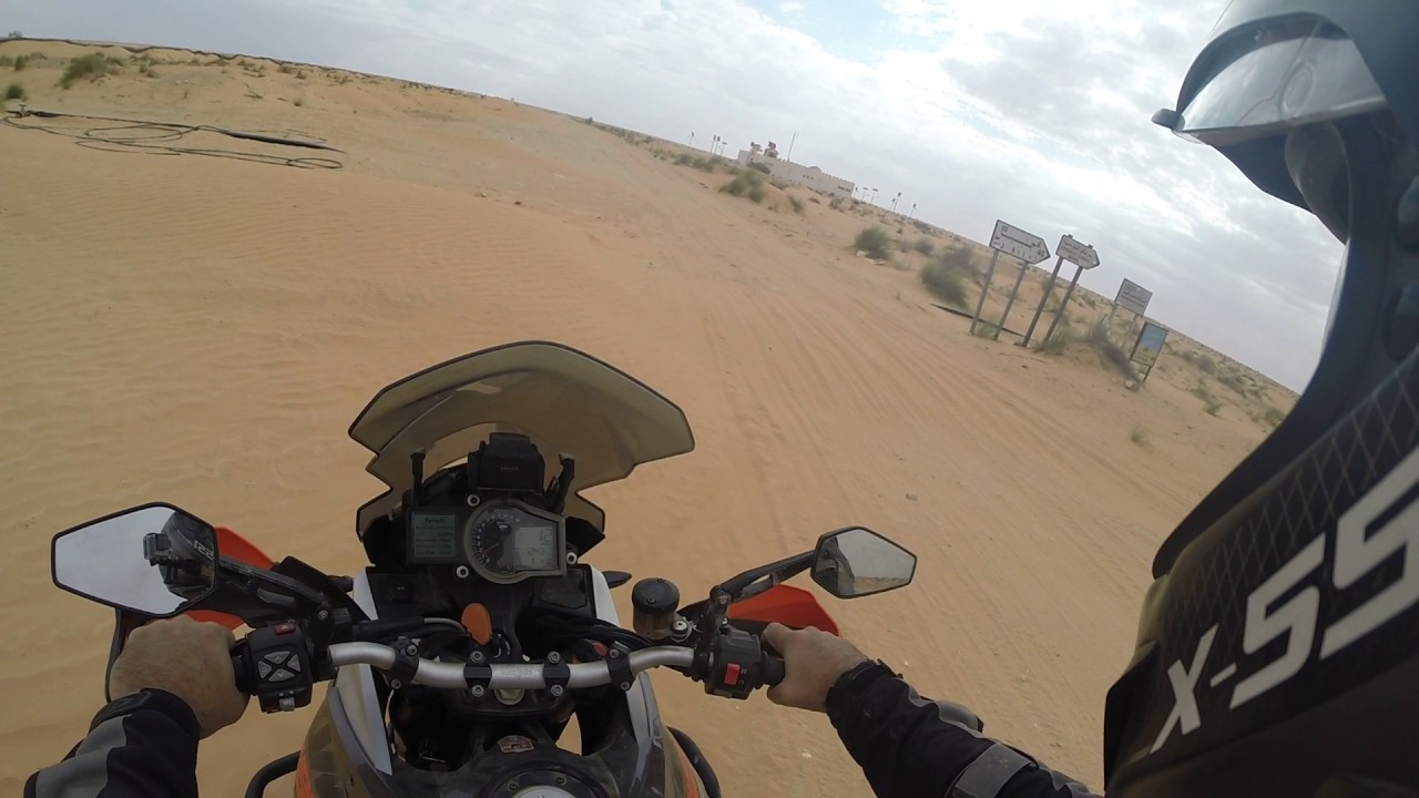 Arrivo al Cafè' du Desert ma niente cafe'.....