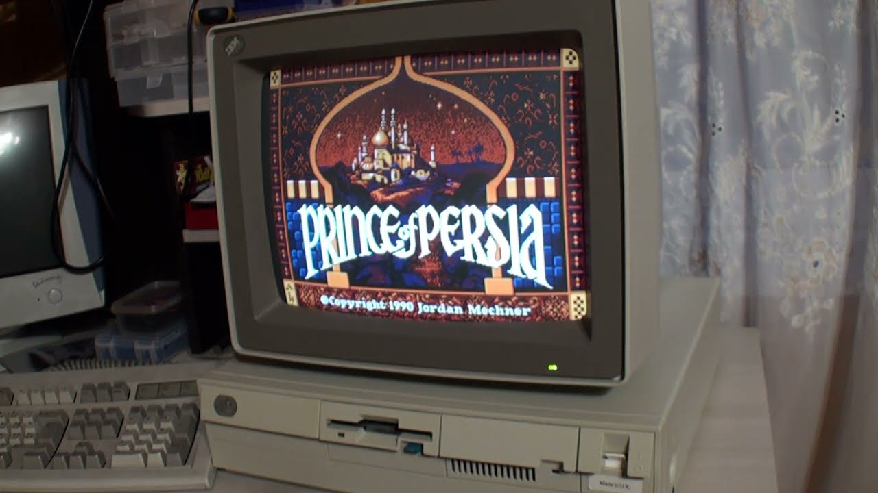 IBM PS/2 Model 30 286 test run with some games