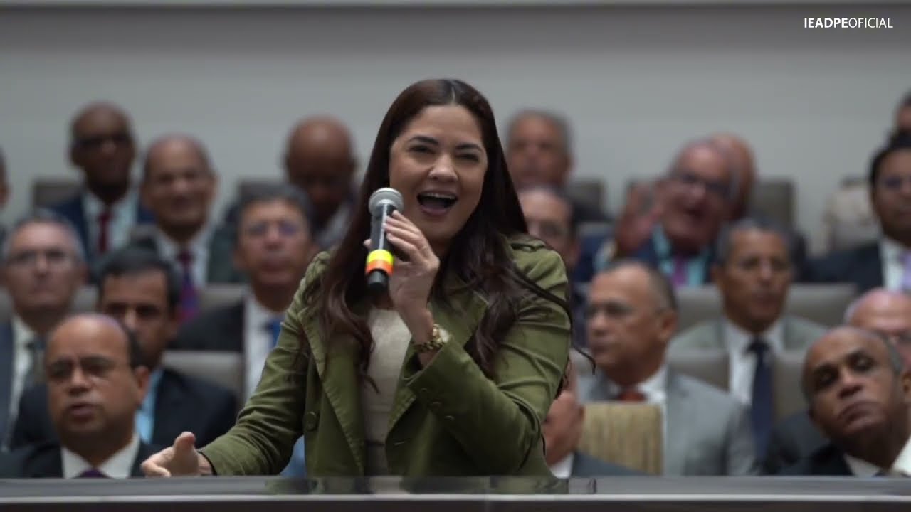 FLÁVIA DOMINGUES [HD] SOBREVIVI - 24º CONGRESSO DE MULHERES DA IEADPE 01/06/2025