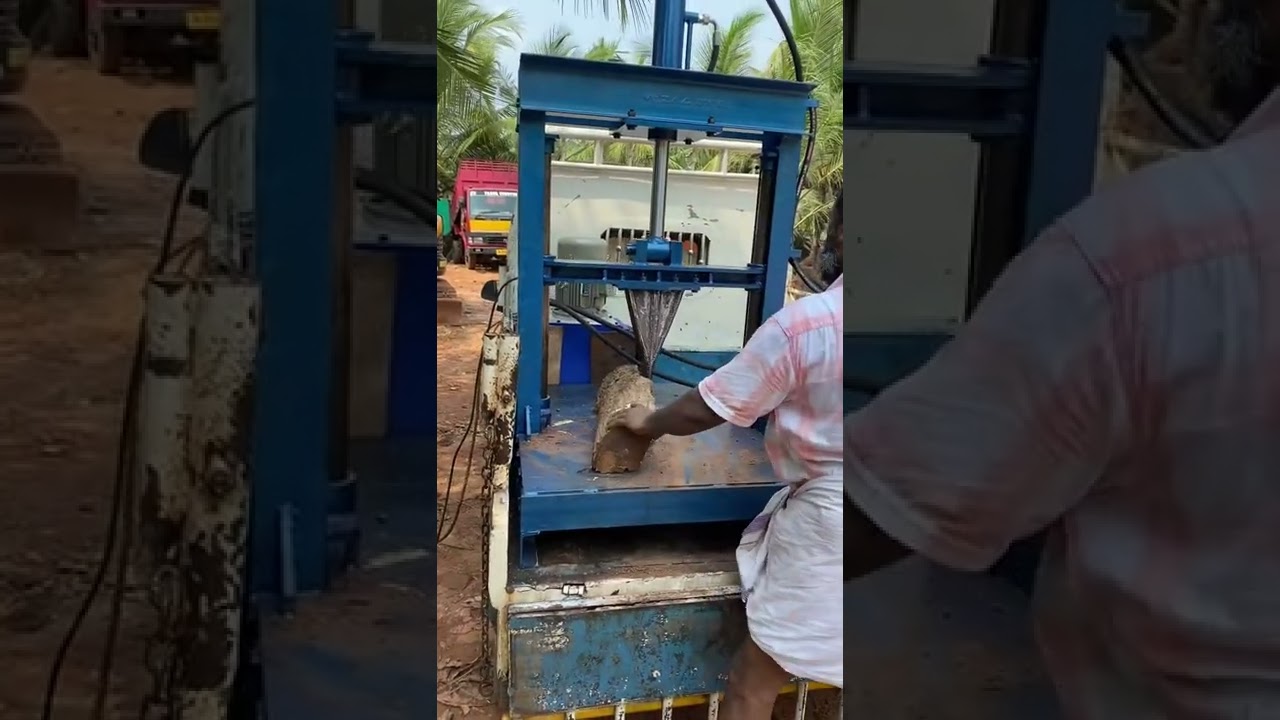 Manufacturers of customised firewood cutting machines.”ELECTRIC ENGINE”