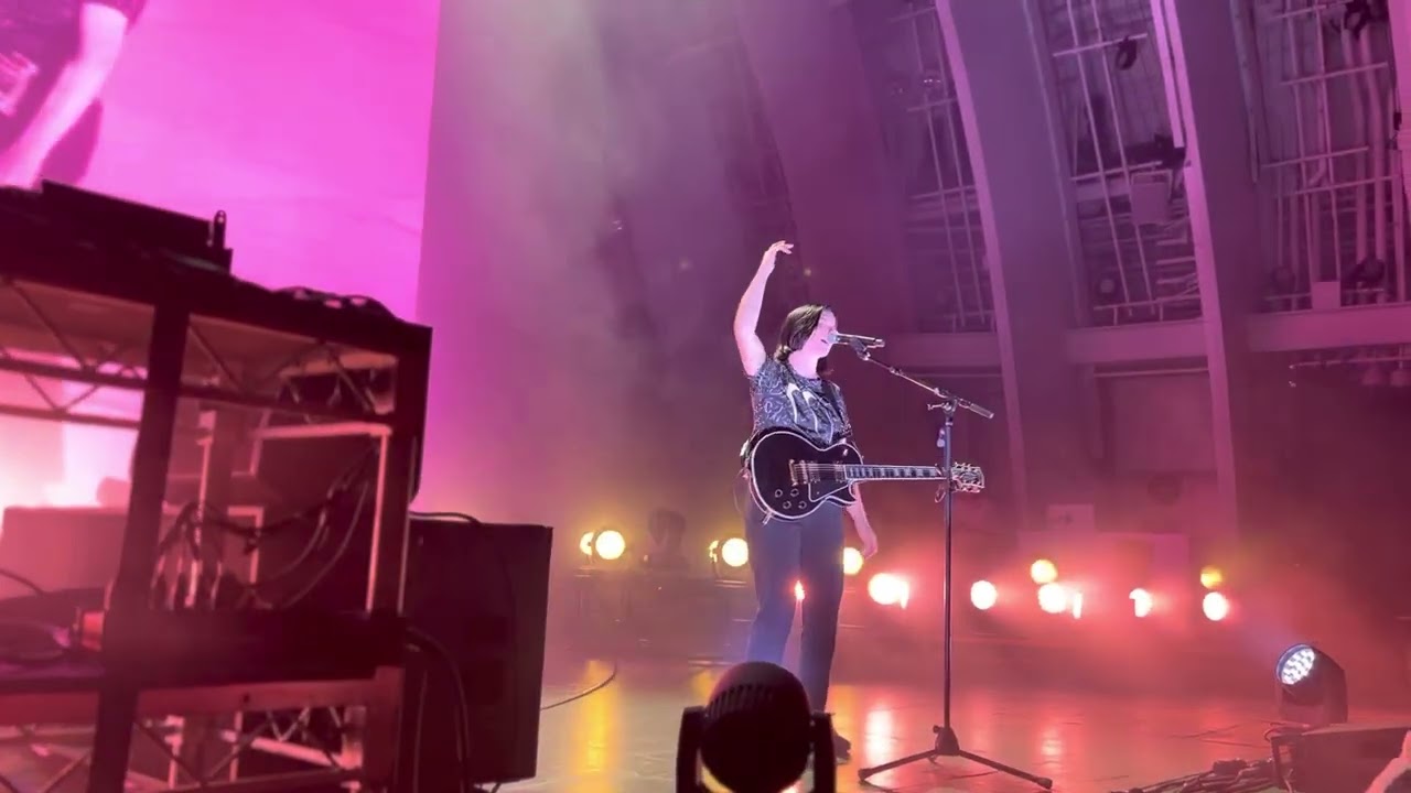Jamie XX - Loud Places feat Rory - The Hollywood Bowl