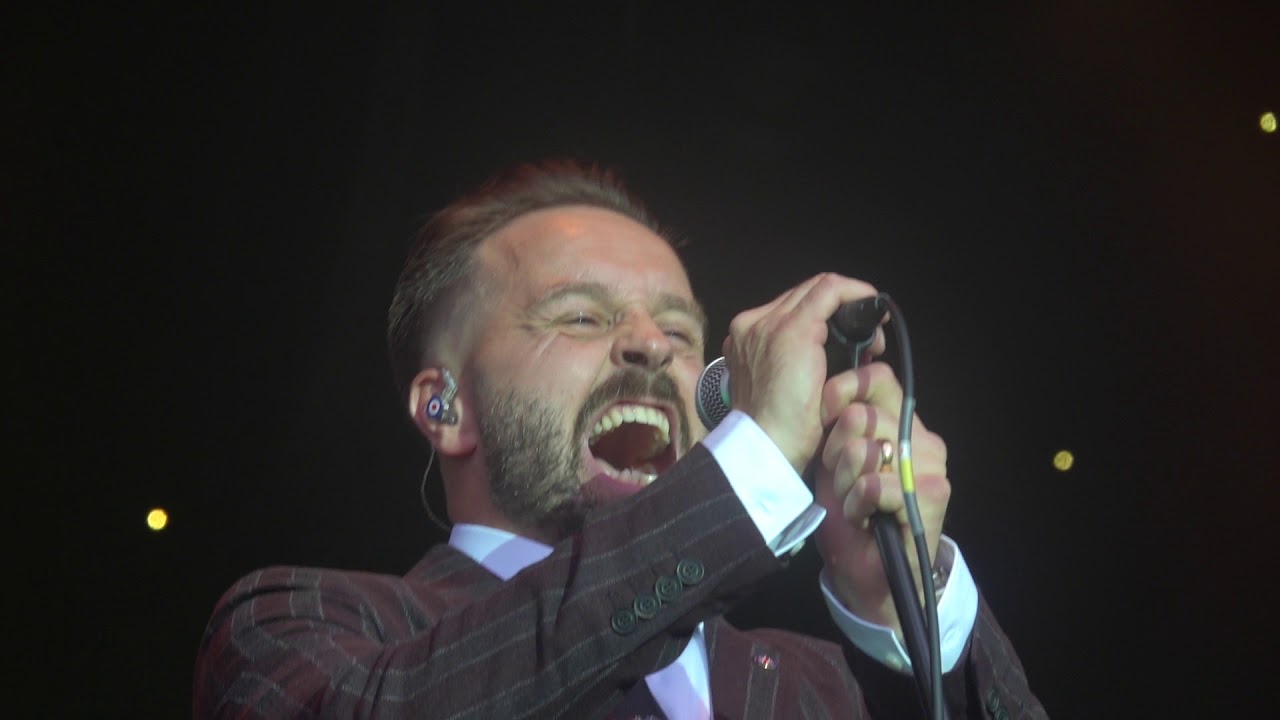 Alfie Boe 'Volare' Fleetwood 02.06.18 HD