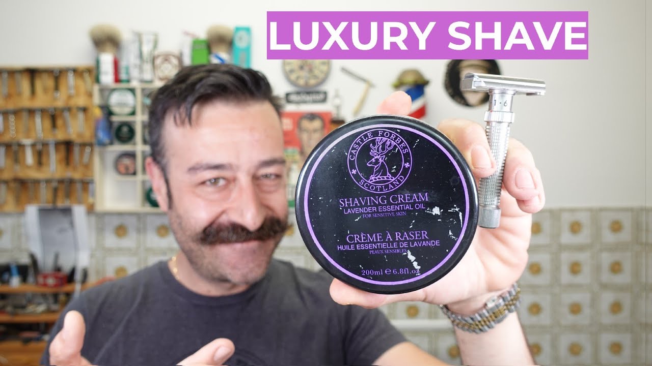 UNA RASATURA DI LUSSO  FATTA CON  IL REX AMBASSADOR A REGOLAZIONE BASSA - CASTLE FORBES LAVANDA