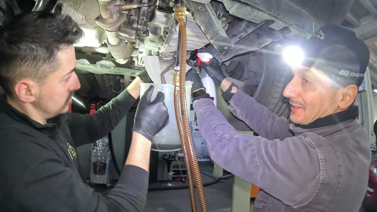 Sostituzione olio cambio automatico Jeep Compass 4X4 120 CV  presso l'officina Dario Vasetti Ceccano