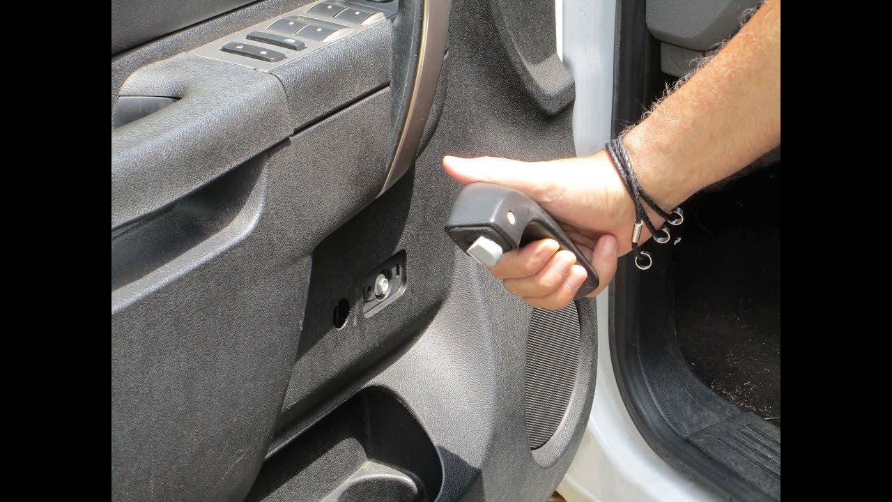 2013 Chevy Silverado Interior Driver's Side Door Handle Replacement