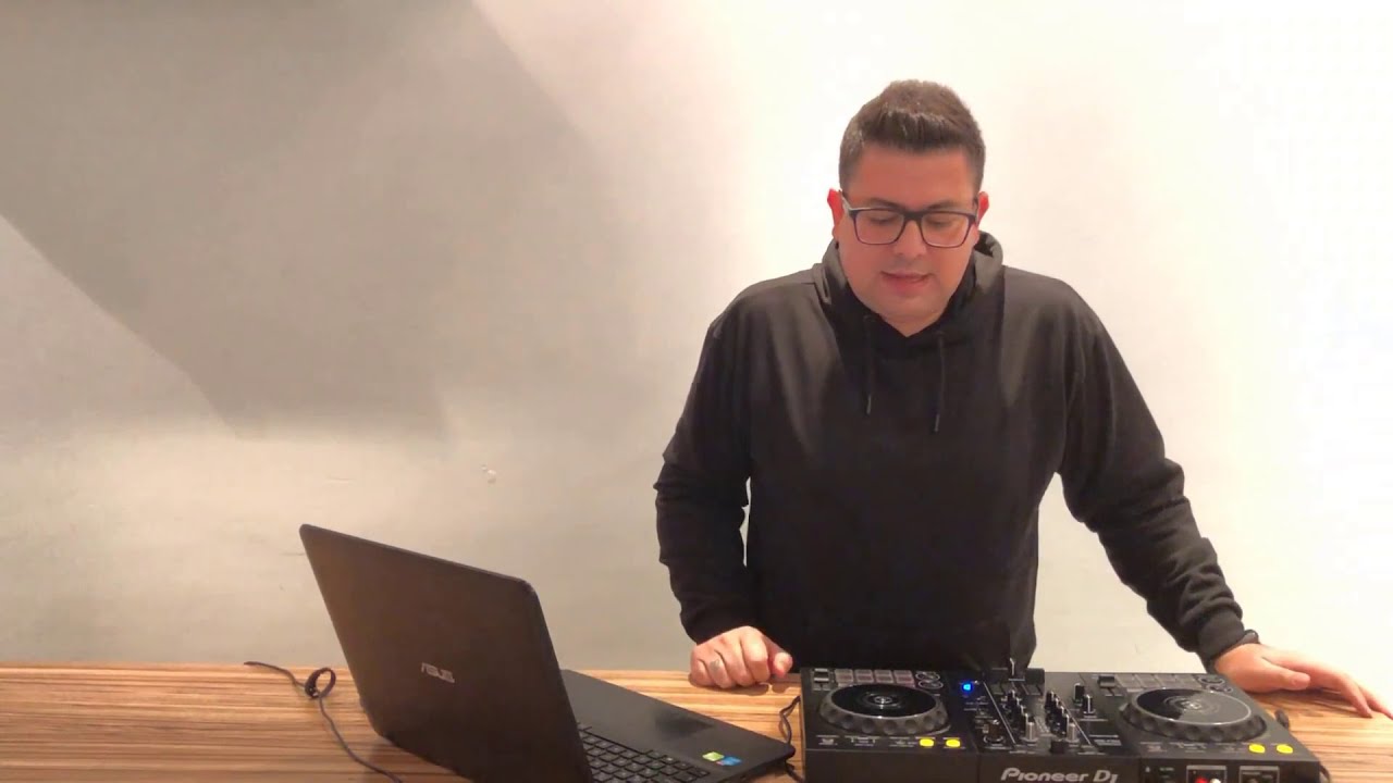 Beatmatching nedir ?  Beatmaching Nasıl yapılır ?