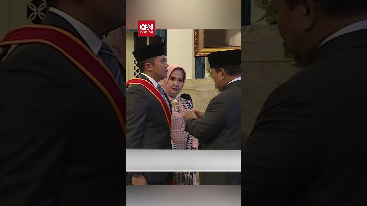 Momen Presiden Prabowo Anugerahkan Tanda Kehormatan kepada Letkol Teddy