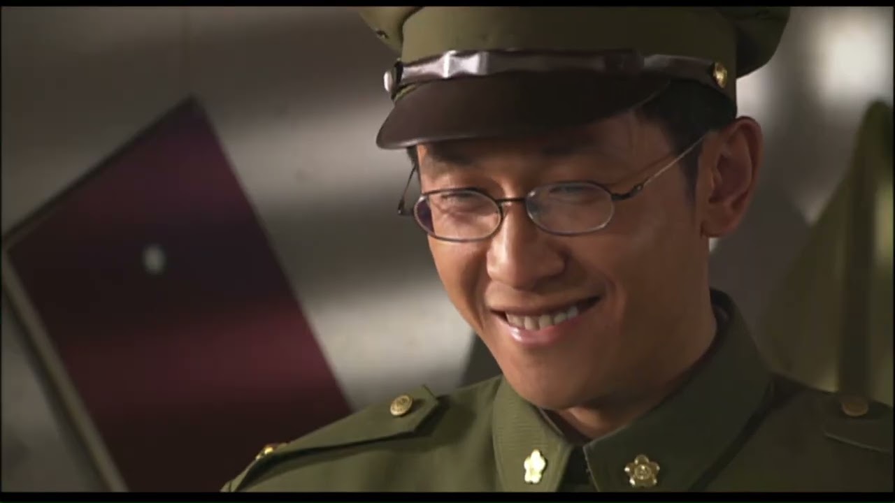 《许世友出拳》/ The Fist of Xu Shiyou 一瓶兑水的医用酒精 是她能想到最珍贵的心意！这瓶未送出的酒，便成了胶东战场上最烈的一杯牺牲 （赵福余/兰岚/张棪琰）【烽火影院】