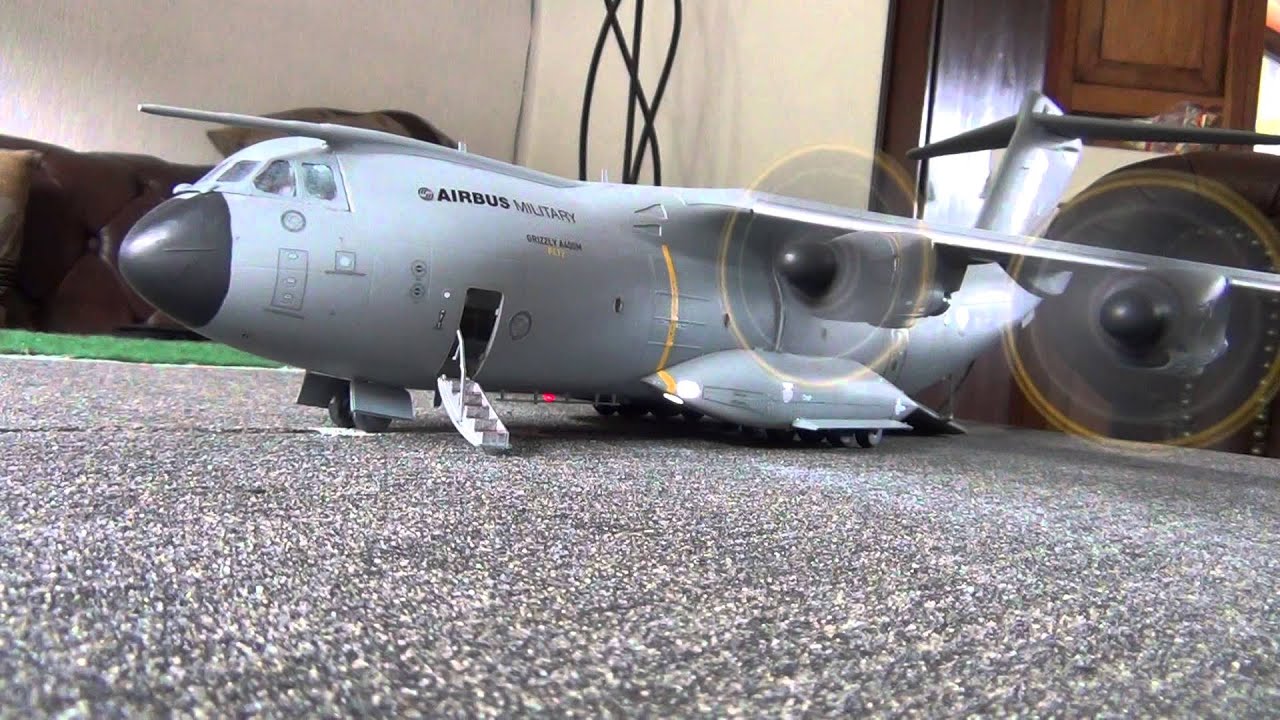Airbus A400M Revell 1:72 elektrisch